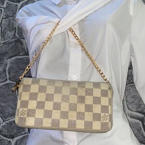 Authentic Rare Louis Vuitton Damier Azur Zippy Wallet